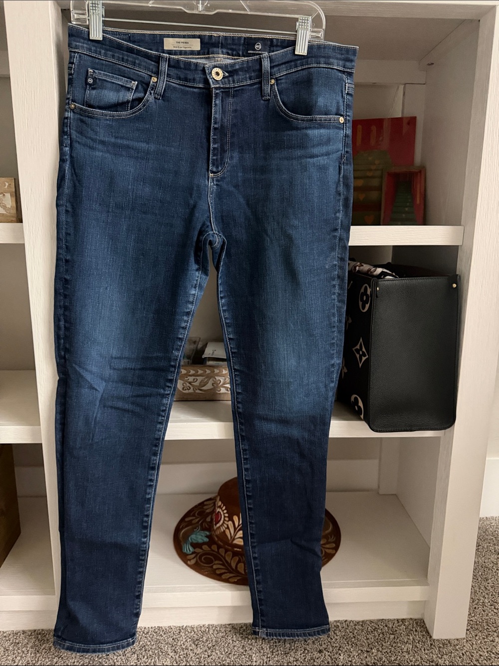 AG Adriano Goldschmied The Prima Mid-Rise Cigarette Skinny Jeans. Size 30R